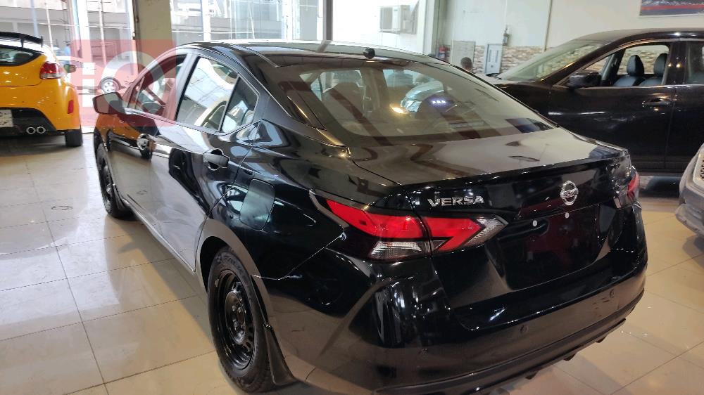 Nissan Versa